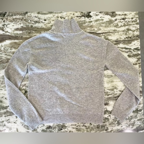 Magaschoni 100% Cashmere Grey Embroidered Turtleneck Sweater - Picture 5 of 9